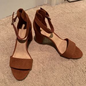 Brown Old Navy Heel